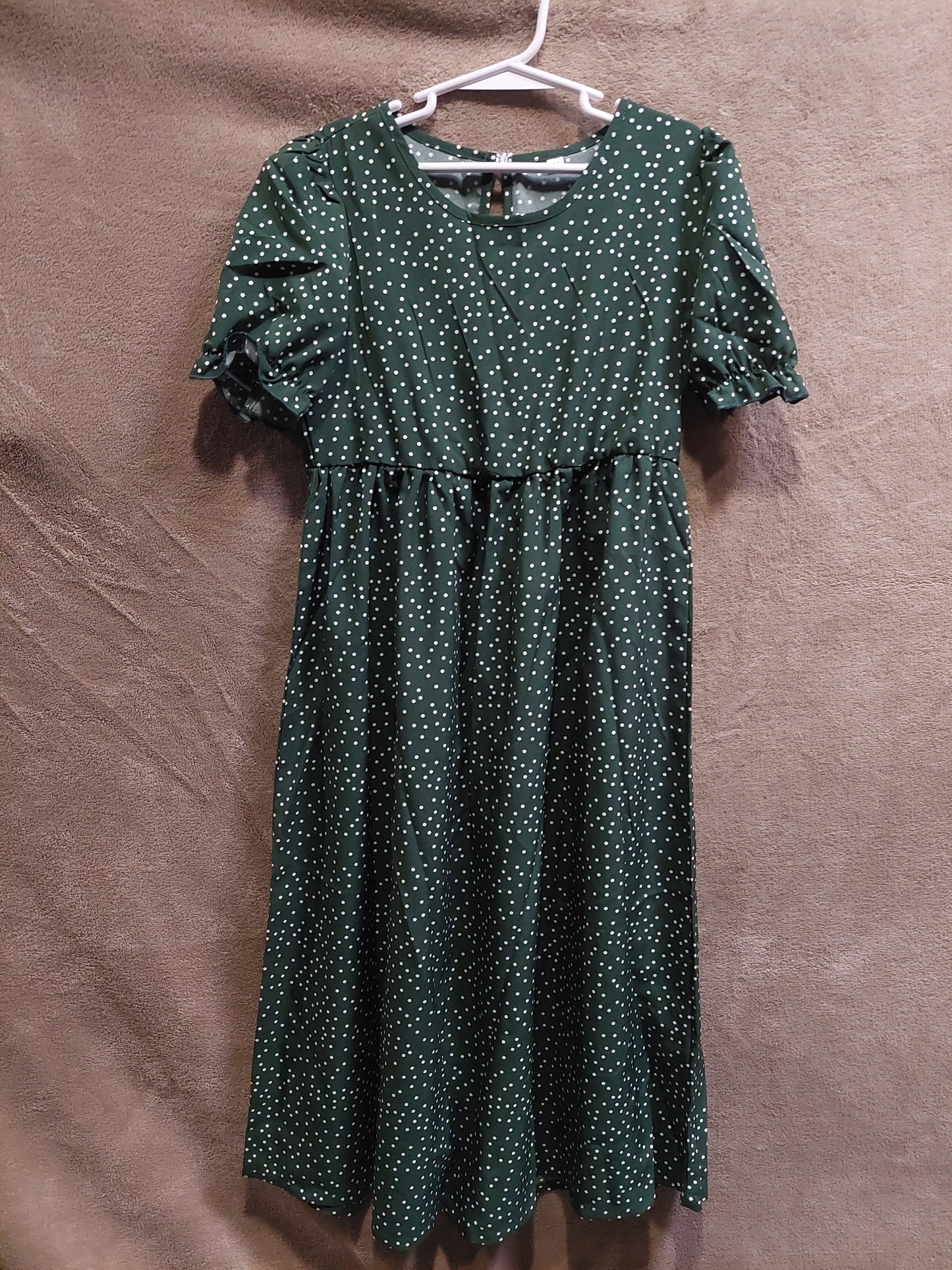 Green short sleeve maxi