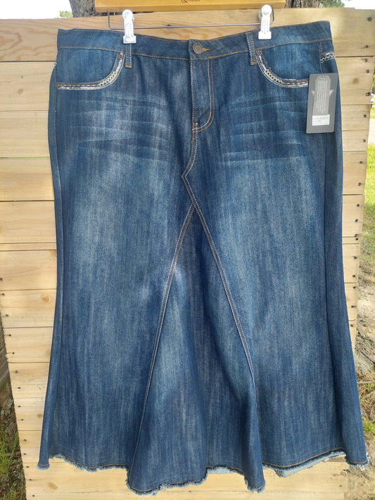 38" dark non stretch denim skirt