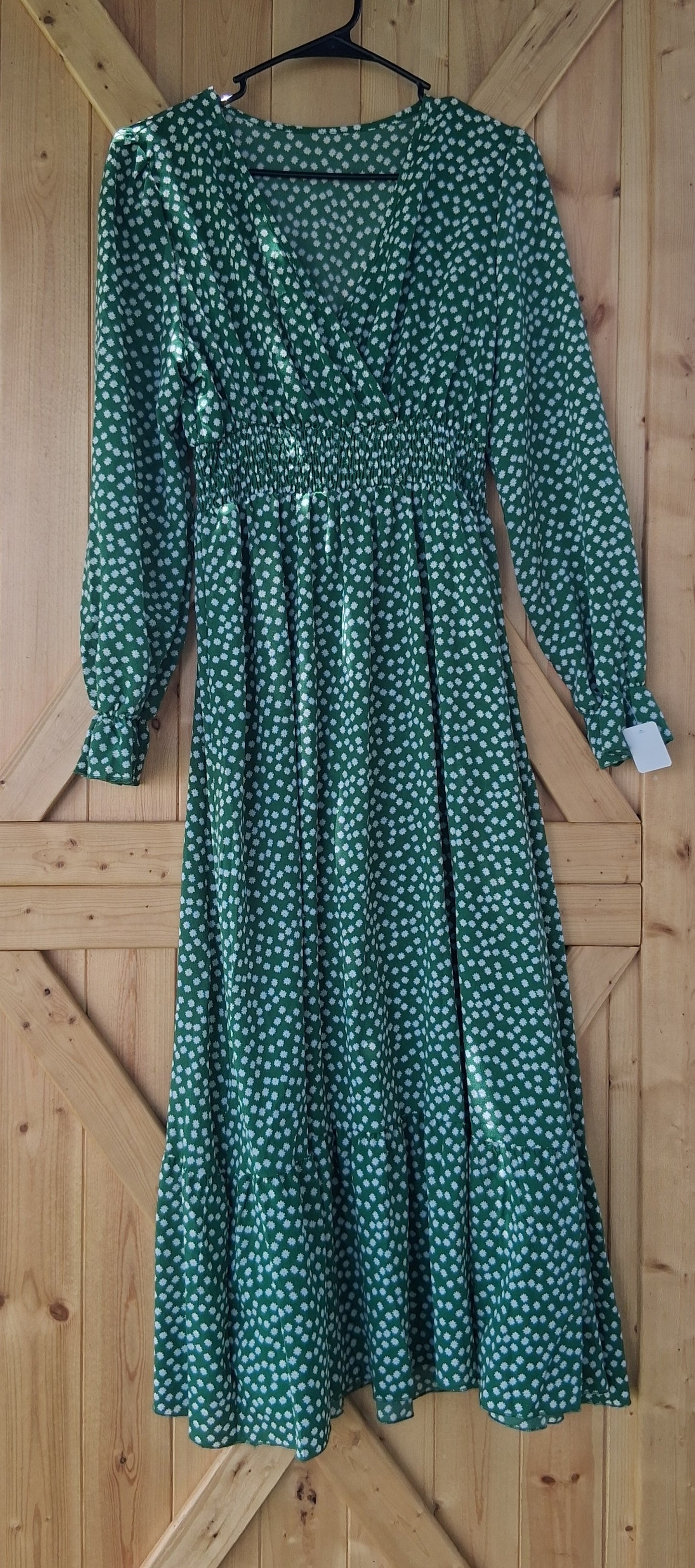 Kelly Green & White Floral Midi Dress